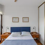 Comfy 150m From San Juan Apartman